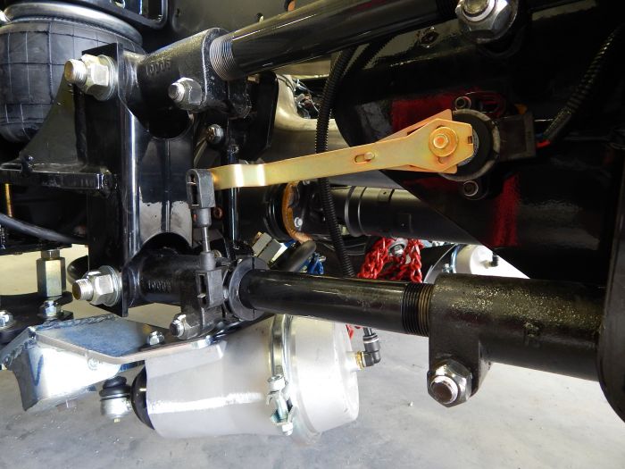 2013-2018 RAM 3500 CHASSIS CAB 4-LINK REAR AIR SUSPENSION